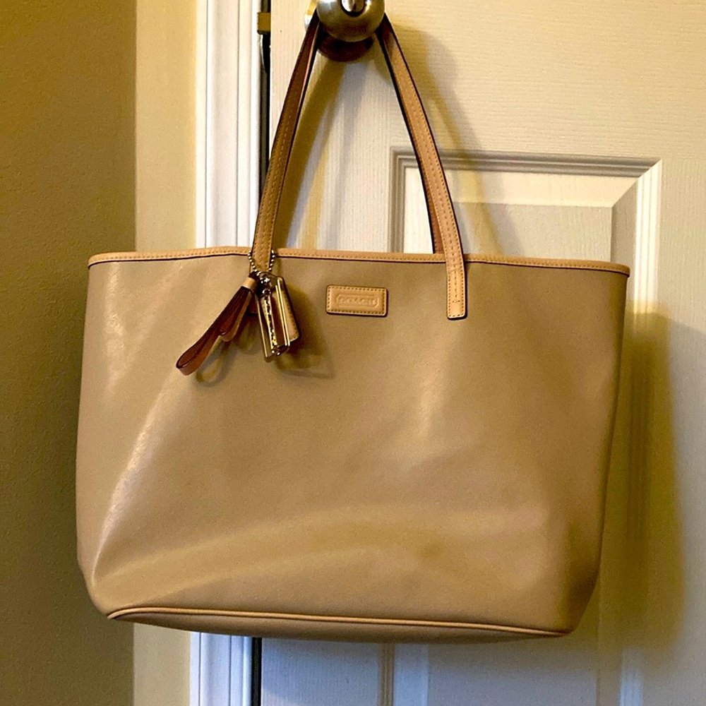 Coach large tote. Very gently used